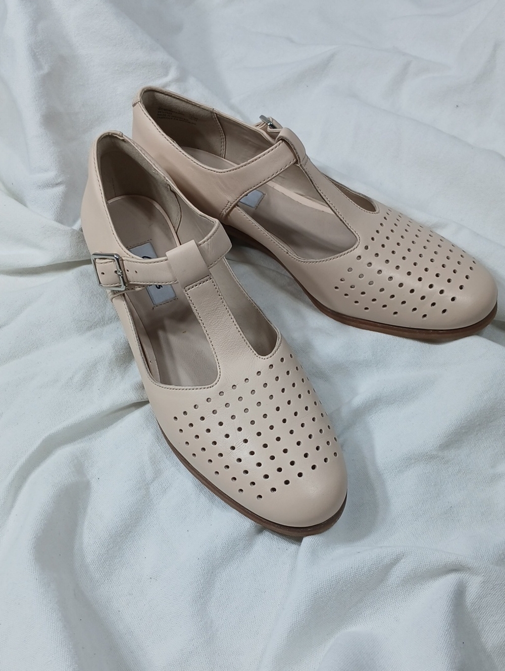Clarks Cream Perforated T-Strap Leather Flats - Women